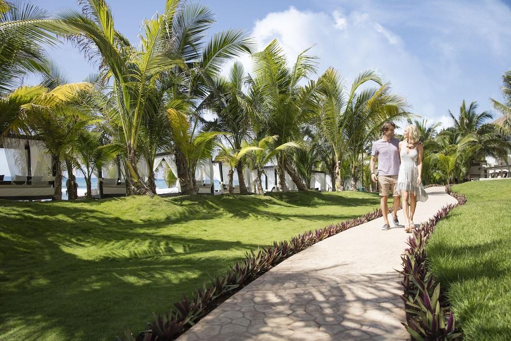 El Dorado Seaside Palms, Catamaran, Cenote & More Inclusive (Adults Only) Xpu Ha Exterior photo